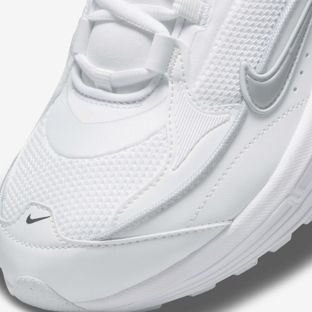 Nike Air Max Bliss Women's 11.5 White/White/Summit White - Picture 8 of 14